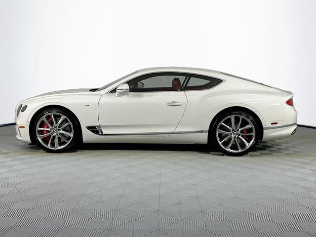 Photo of 2022 Glacier White Bentley Continental GT