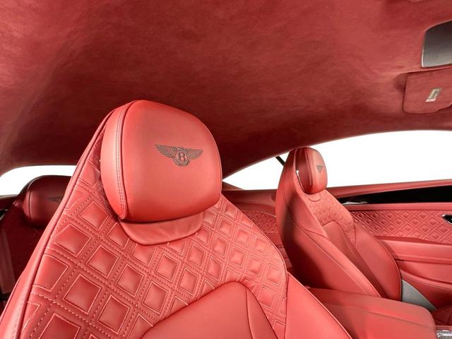 Photo of 2022 Glacier White Bentley Continental GT