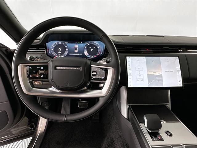 Photo of 2025 Santorini Black Land Rover Range Rover