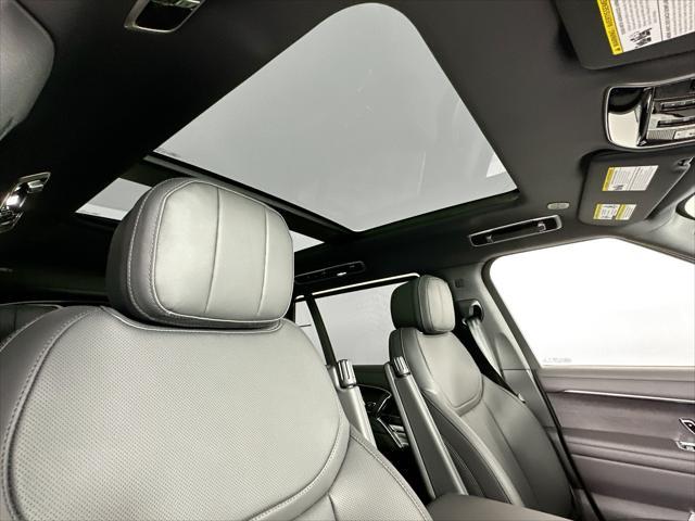Photo of 2025 Santorini Black Land Rover Range Rover