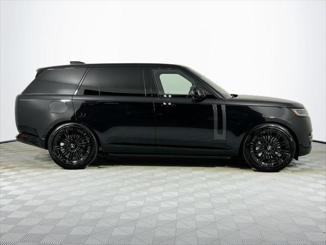Photo of 2025 Santorini Black Land Rover Range Rover