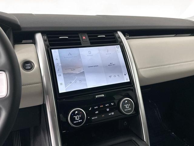 Photo of 2025 Fuji White Land Rover Discovery