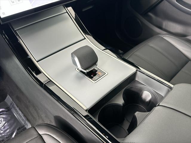 Photo of 2025 Santorini Black Land Rover Range Rover Evoque