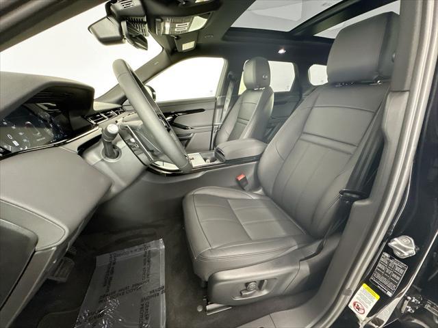 Photo of 2025 Santorini Black Land Rover Range Rover Evoque