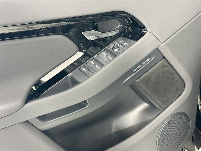 Photo of 2025 Santorini Black Land Rover Range Rover Evoque
