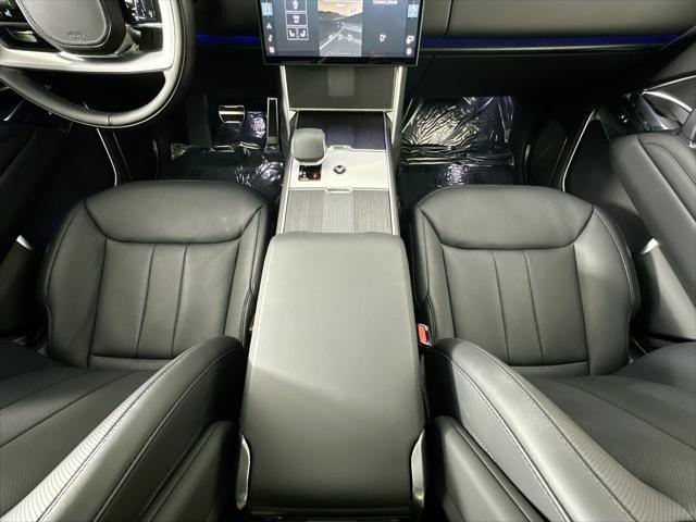 Photo of 2025 Gray Land Rover Range Rover