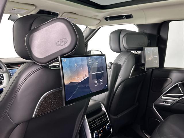 Photo of 2025 Gray Land Rover Range Rover