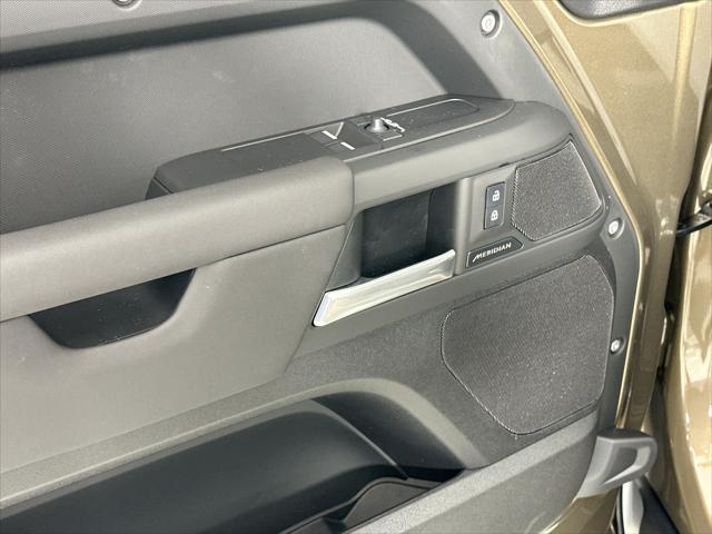 Photo of 2025 Gondwana Stone Metallic Land Rover Defender