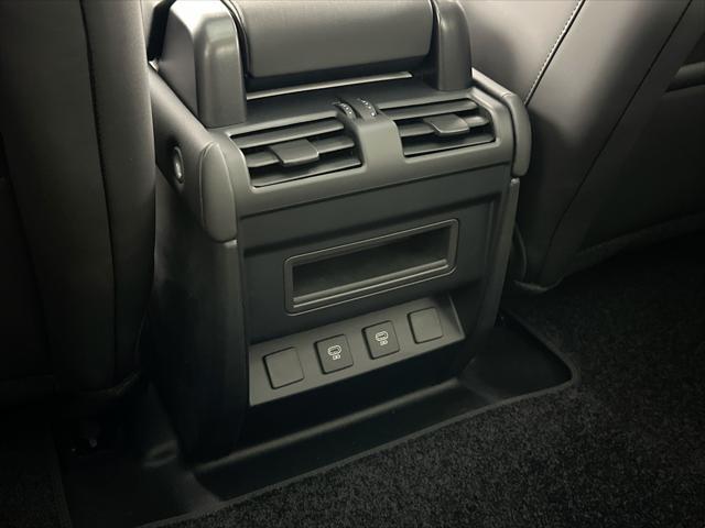 Photo of 2025 Gondwana Stone Metallic Land Rover Defender