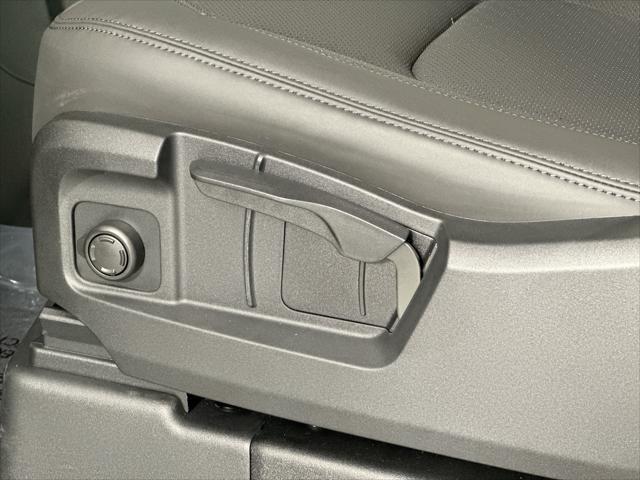 Photo of 2025 Gondwana Stone Metallic Land Rover Defender
