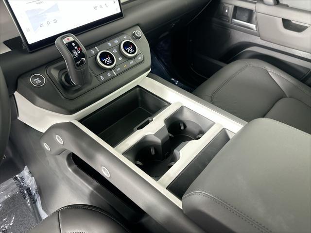 Photo of 2025 Gondwana Stone Metallic Land Rover Defender