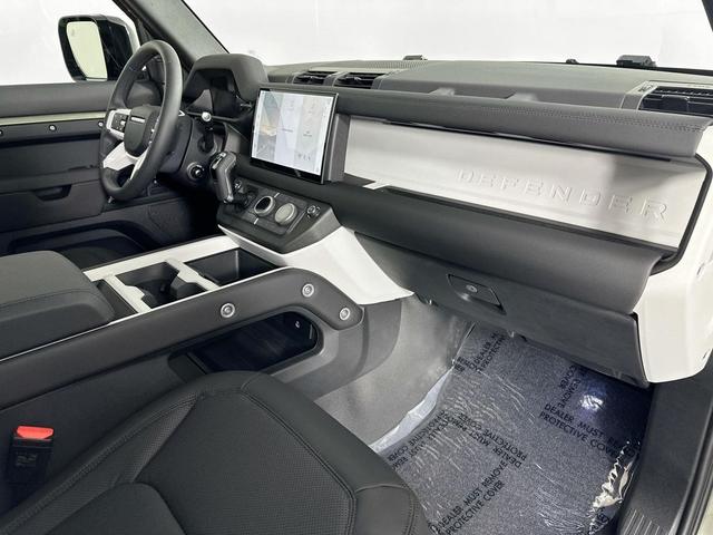 Photo of 2025 Pangea Green Metallic Land Rover Defender