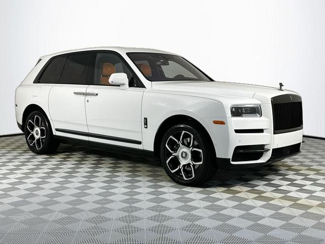Photo of 2023 Arctic White Rolls-Royce Cullinan