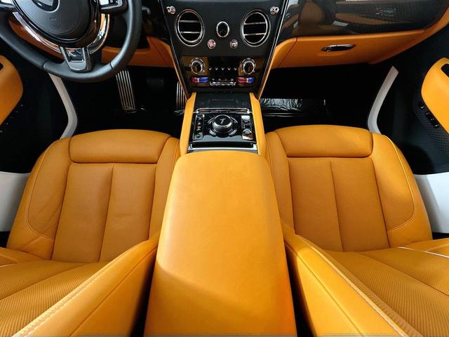Photo of 2023 Arctic White Rolls-Royce Cullinan