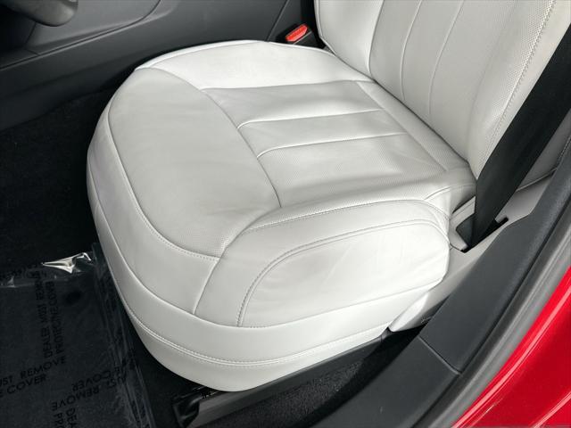 Photo of 2023 Red Metallic Land Rover Range Rover Sport