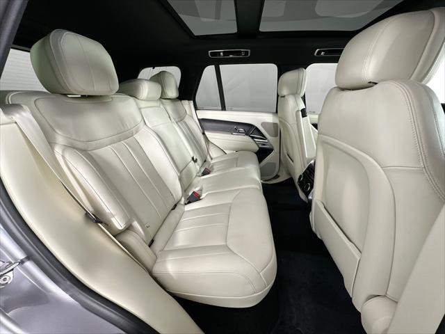 Photo of 2024 Gray Land Rover Range Rover