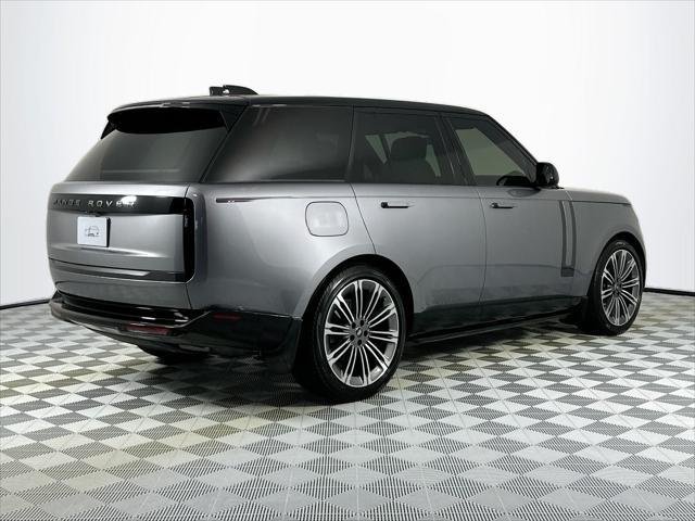 Photo of 2024 Gray Land Rover Range Rover