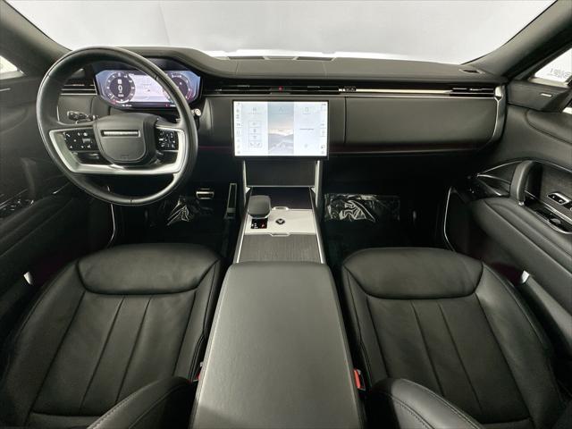 Photo of 2024 Santorini Black Land Rover Range Rover
