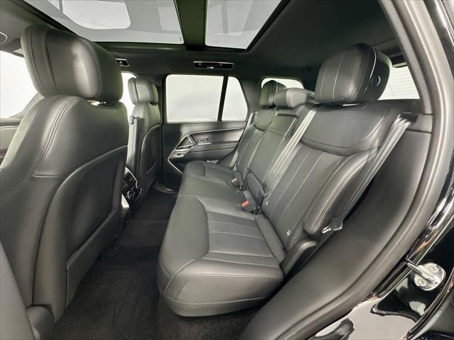 Photo of 2024 Santorini Black Land Rover Range Rover