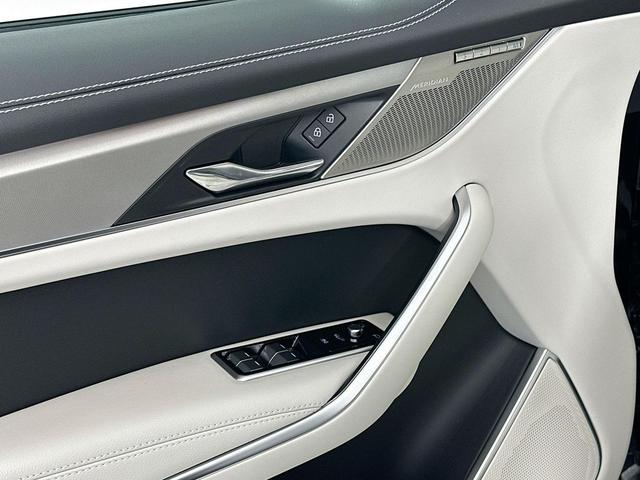 Photo of 2026 Santorini Black Jaguar F-PACE