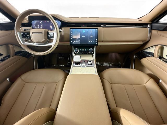 Photo of 2023 Satin Land Rover Range Rover