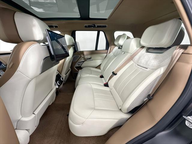 Photo of 2023 Satin Land Rover Range Rover