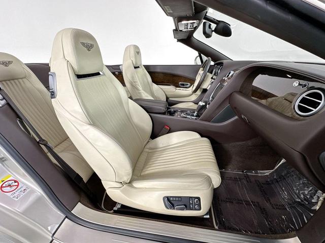Photo of 2016 Sand / Beige Bentley Continental GT