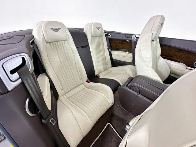 Photo of 2016 Sand / Beige Bentley Continental GT