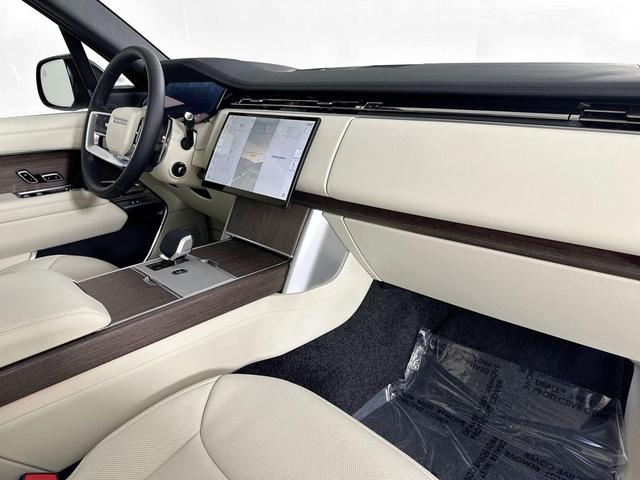 Photo of 2025 Grey Land Rover Range Rover