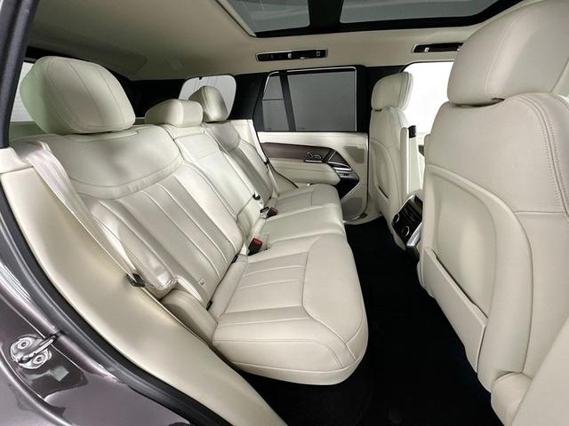 Photo of 2025 Grey Land Rover Range Rover