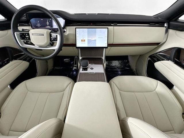 Photo of 2025 Grey Land Rover Range Rover
