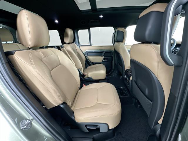 Photo of 2025 Pangea Green Metallic Land Rover Defender