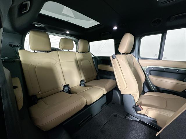 Photo of 2025 Pangea Green Metallic Land Rover Defender