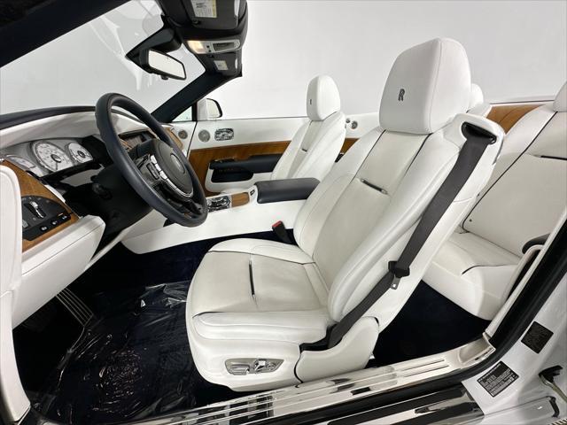 Photo of 2018 White Rolls-Royce Dawn