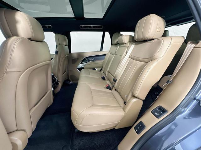 Photo of 2025 Varesine Blue Metallic Land Rover Range Rover