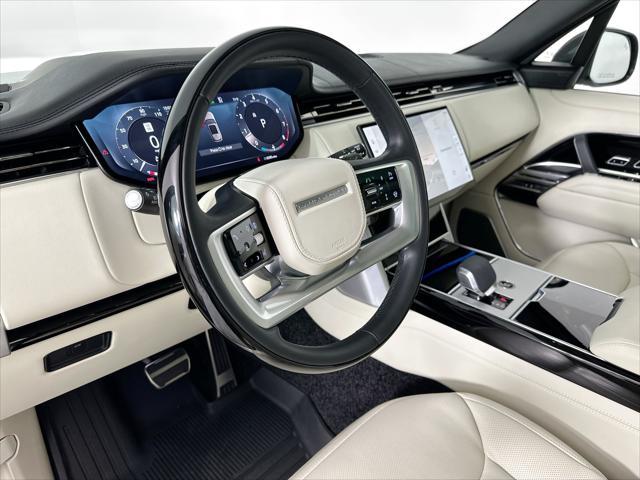 Photo of 2024 Gray Land Rover Range Rover
