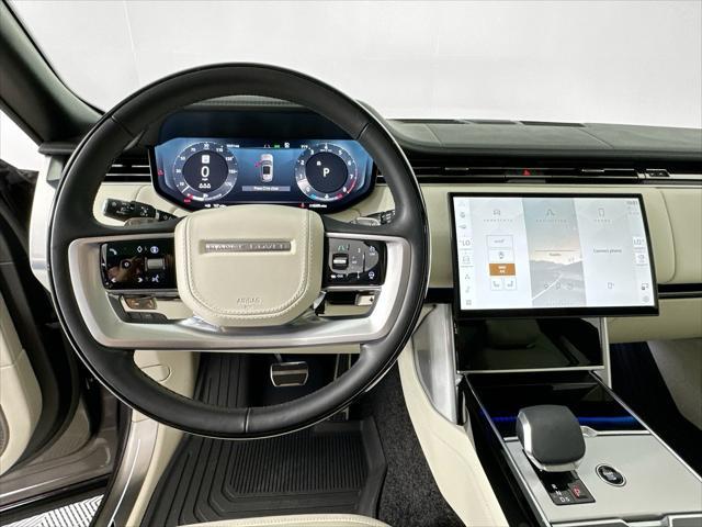 Photo of 2024 Gray Land Rover Range Rover