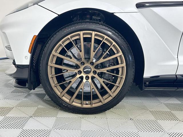 Photo of 2025 Zenith White Aston Martin DBX