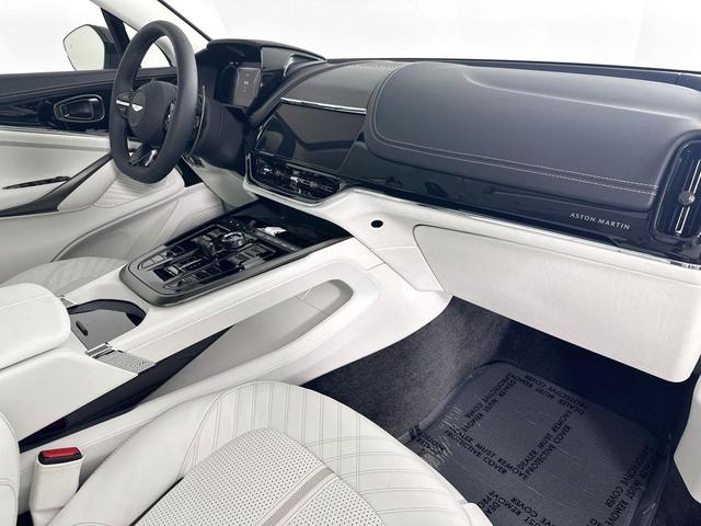 Photo of 2025 Zenith White Aston Martin DBX