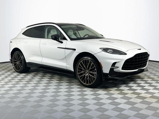 Photo of 2025 Zenith White Aston Martin DBX