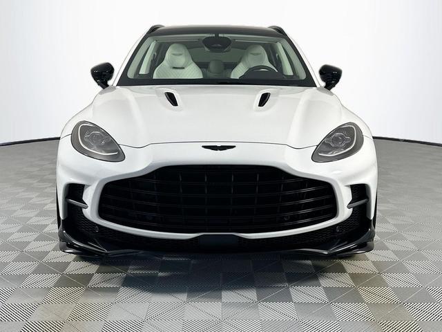 Photo of 2025 Zenith White Aston Martin DBX