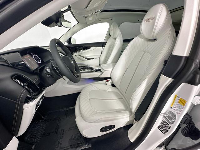 Photo of 2025 Zenith White Aston Martin DBX