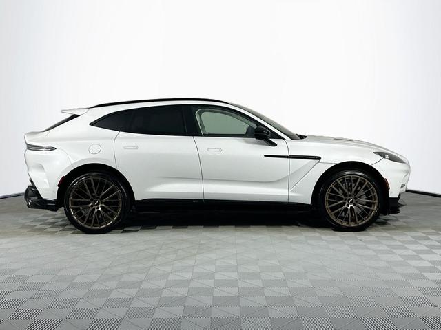 Photo of 2025 Zenith White Aston Martin DBX