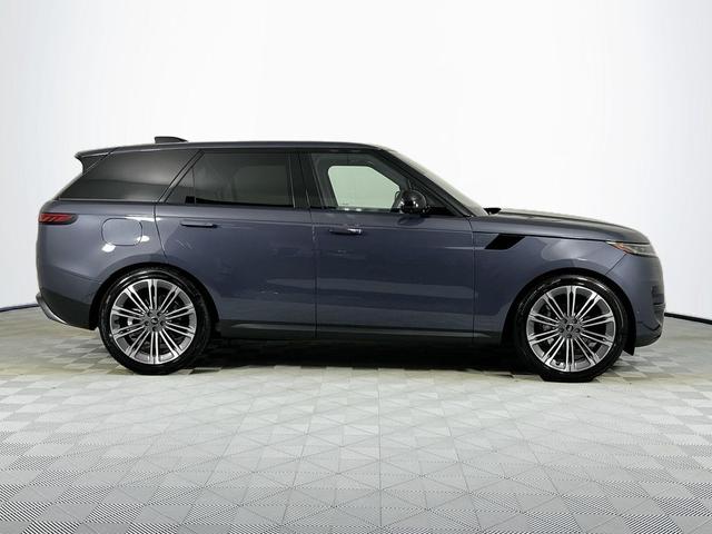 Photo of 2025 Varesine Blue Metallic Land Rover Range Rover Sport