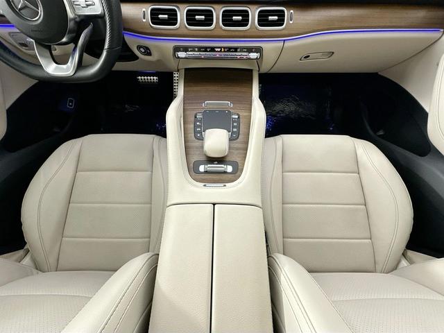 Photo of 2023 Polar White Mercedes-Benz GLS 450