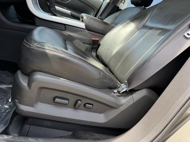 Photo of 2014 Mineral Gray Metallic Ford Edge