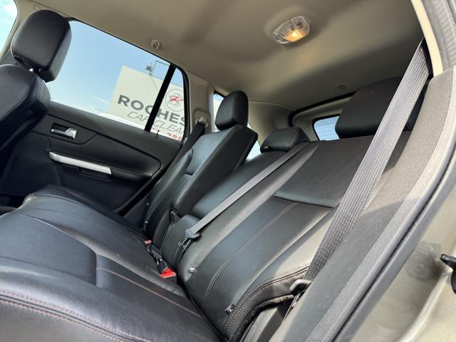 Photo of 2014 Mineral Gray Metallic Ford Edge
