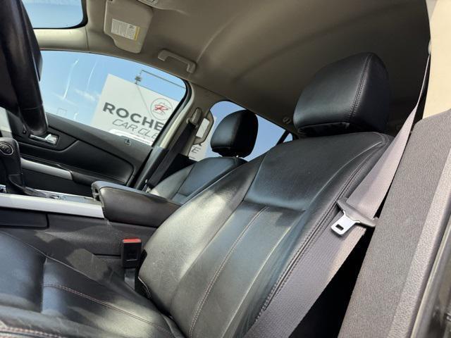 Photo of 2014 Mineral Gray Metallic Ford Edge
