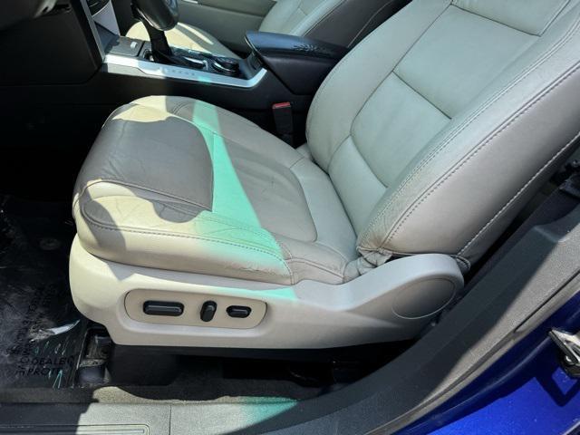 Photo of 2015 Blue Metallic Ford Explorer