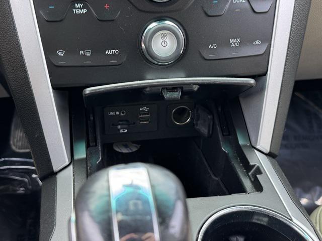 Photo of 2015 Blue Metallic Ford Explorer